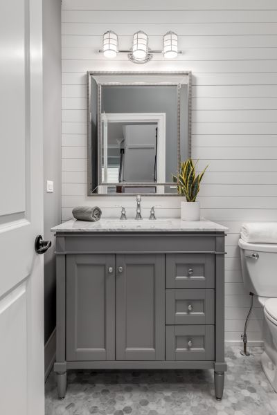 Vanity Refacing in Red Oak