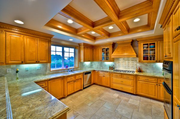 Glazed Cabinets Installation in Red Oak