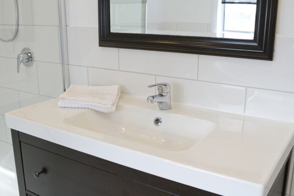 Bathroom Vanity Replacement in Red Oak